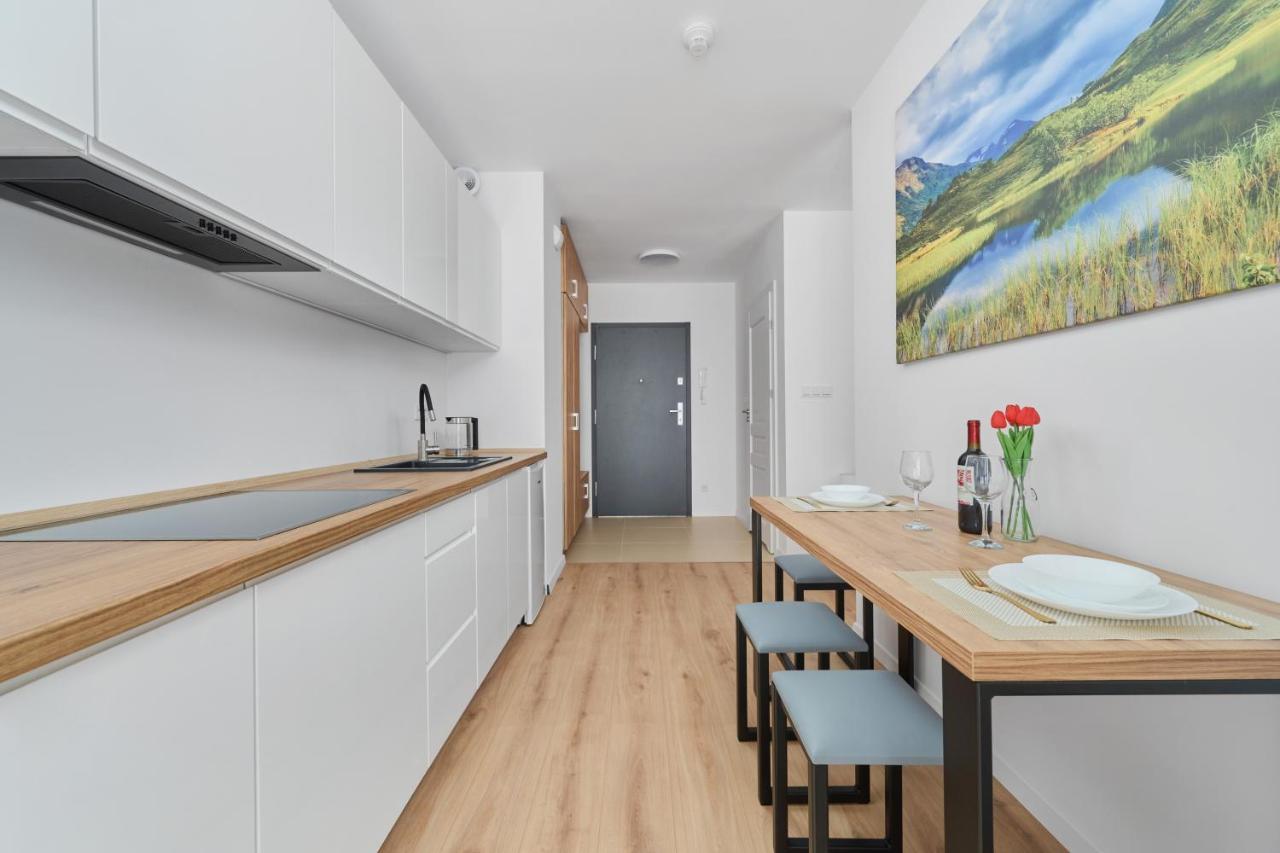 Modern Elegance Apartments Wroclaw With Ac By Noclegi Renters Extérieur photo